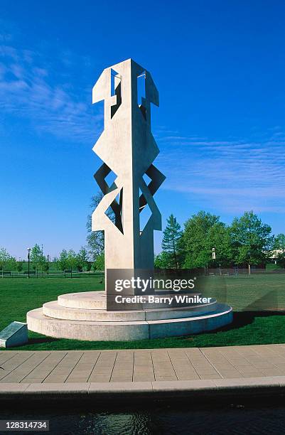 in, indianapolis, totem in celebration plaza - indianapolis park stock pictures, royalty-free photos & images