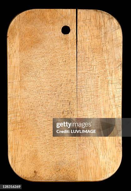 old wooden chopping board - tabla de cortar fotografías e imágenes de stock