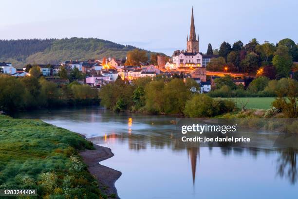 early morning, ross on wye, river wye, herefordshire, england - ross on wye stock-fotos und bilder