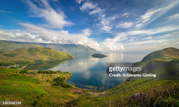 beautiful lake toba - lake toba sumatra stock pictures, royalty-free photos & images