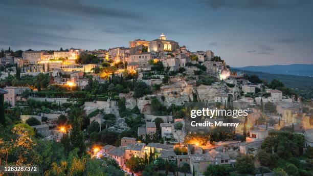 サンセットプロヴァンスアルプコートダジュールフランスのゴルドビレッジパノラマ - provence alpes cote dazur ストックフォトと画像