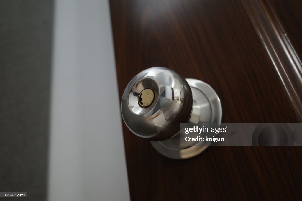 Door lock