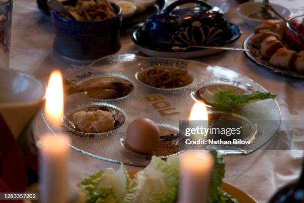 passover table - seder plate stock pictures, royalty-free photos & images
