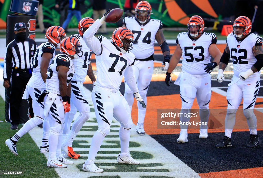 Tennessee Titans v Cincinnati Bengals