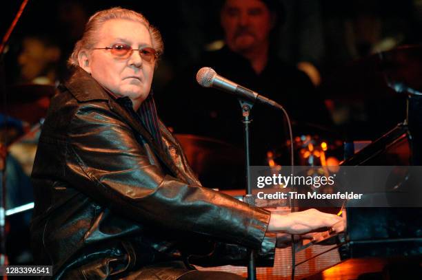 Jerry Lee Lewis performs during Neil Young's 21st Annual Bridge School Benefit at Shoreline Amphitheatre on October 28, 2007 in Mountain View,...