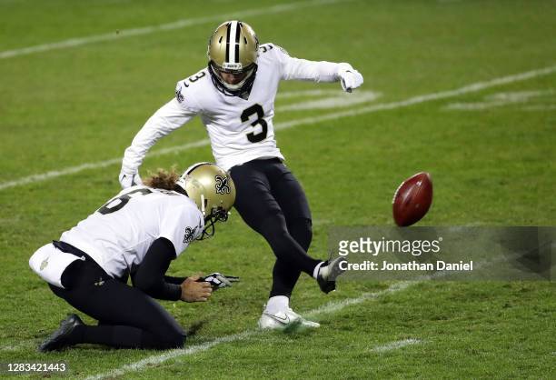 Wil Lutz of the New Orleans Saints makes the game winning field goal against the Chicago Bears in overtime at Soldier Field on November 01, 2020 in...