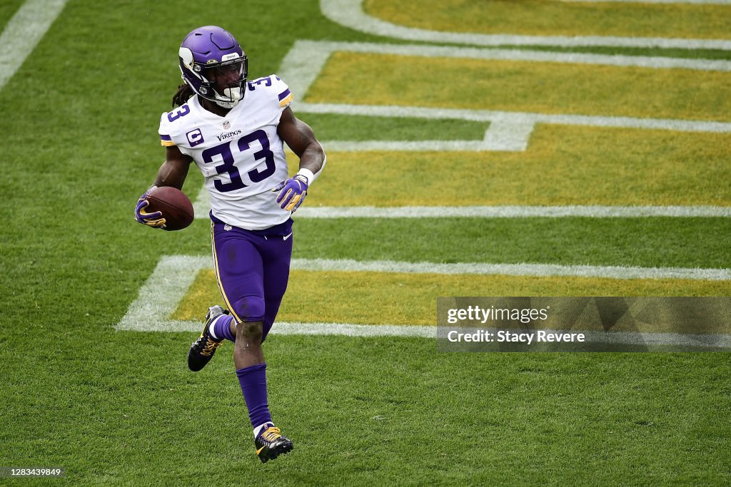 Minnesota Vikings v Green Bay Packers