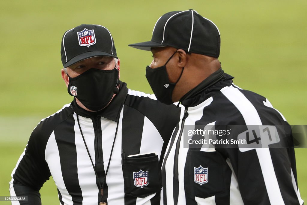 Pittsburgh Steelers v Baltimore Ravens