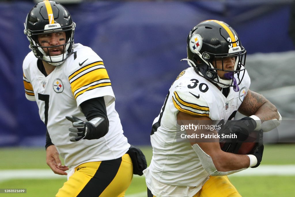 Pittsburgh Steelers v Baltimore Ravens