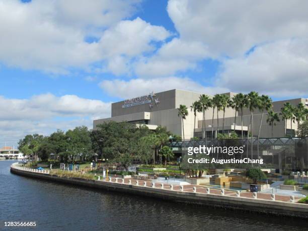 downtown tampa - performing arts center stock pictures, royalty-free photos & images