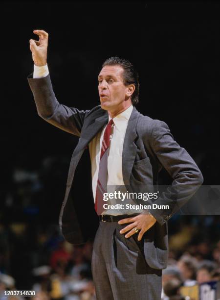 Pat Riley Sidelines 4,788 Pat Riley Photos & High Res Pictures - Getty Images