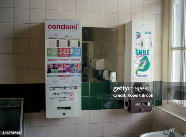 Decrepit Machine Broken Mirror Wall Photos and Premium High Res Pictures - Getty Images