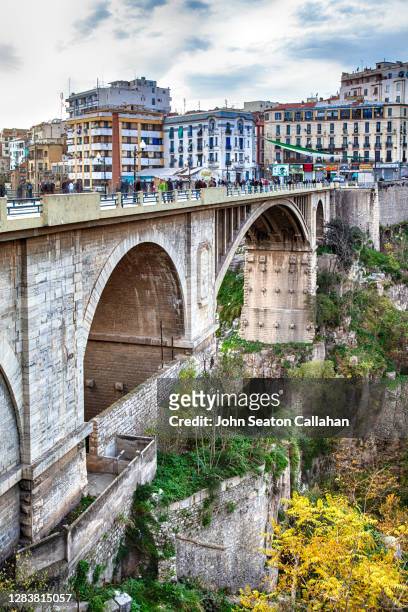 algeria, the sidi rached bridge of constantine - arch of constantine stock-fotos und bilder
