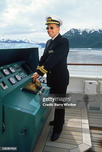 Anemone fisk Hvert år politiker 120 Cruise Ship Captain Uniform Stock Photos, High Res Pictures, and Images  - Getty Images