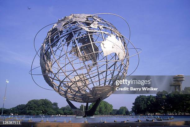 unisphere, flushing meadow park, ny - new york state fair stock pictures, royalty-free photos & images