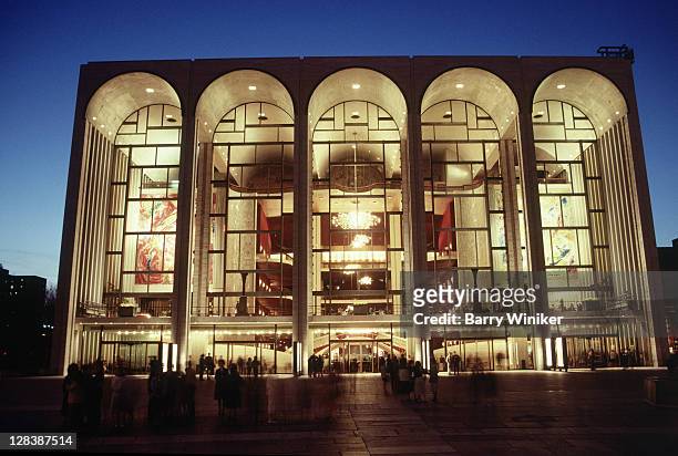 the metropolitan opera house, nyc, ny - new york city opera stock pictures, royalty-free photos & images