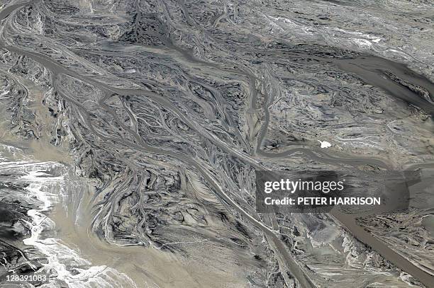 slurry from coal washing in hunter valley, nsw, australia - hunter valley photos et images de collection