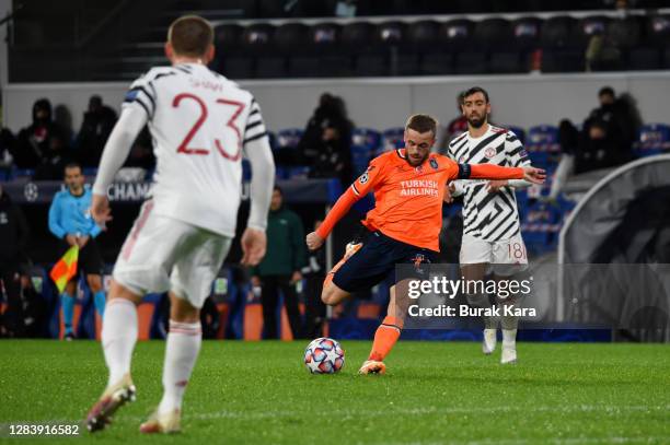 Edin Visca of Istanbul Basaksehir scores his team's second goal during the UEFA Champions League Group H stage match between Istanbul Basaksehir and...