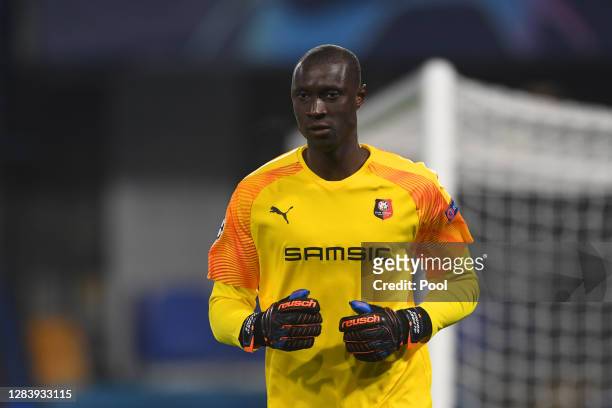 Alfred Gomis of Stade Rennais FC looks on during the UEFA Champions League Group E stage match between Chelsea FC and Stade Rennais at Stamford...