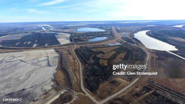 fort mcmurray oilsands aerial view - oil sands stock pictures, royalty-free photos & images