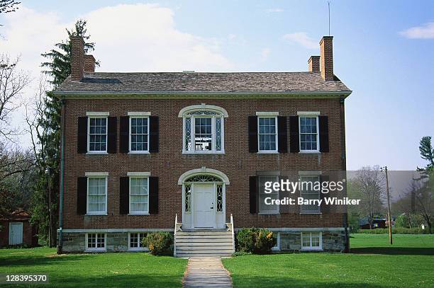 new york, kinderhook, historic house - historic home stock pictures, royalty-free photos & images