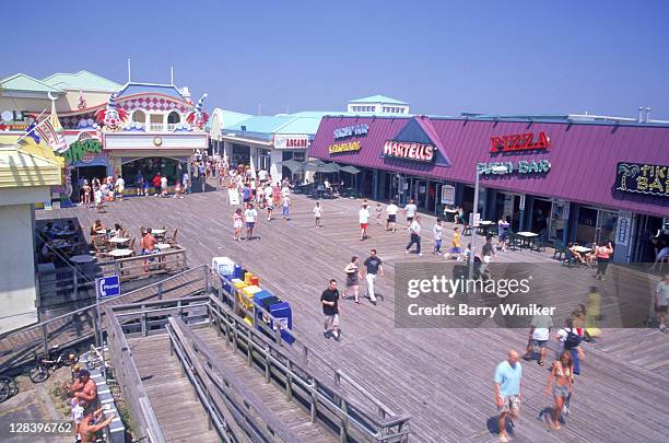 jersey shore, pleasant beach, people on boardwalk - jersey shore new jersey photos et images de collection