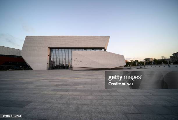 the architectural appearance of the art museum - art gallery exterior stock pictures, royalty-free photos & images