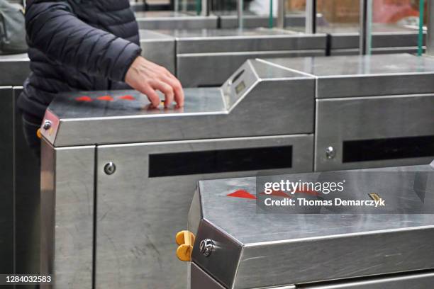 Subway Check In Subway Validation Photos and Premium High Res Pictures - Getty Images