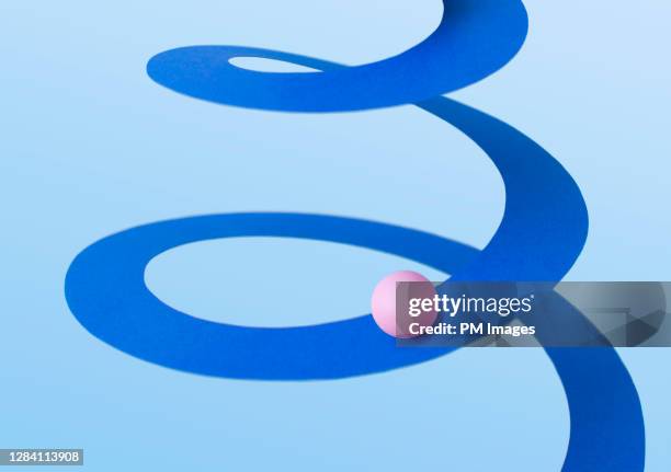 abstract, ball on spiral - facilité photos et images de collection