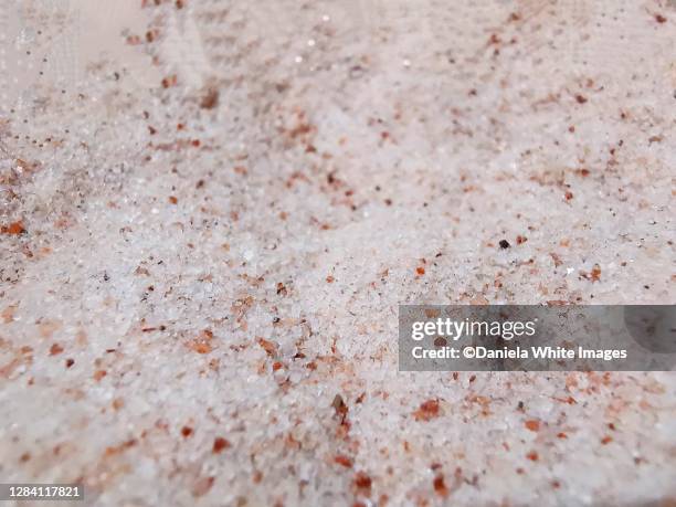 hymalayan salt - himalayan salt stock pictures, royalty-free photos & images