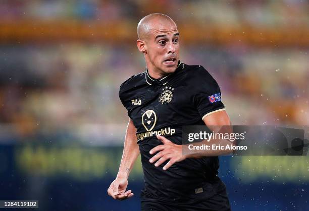 Tal Ben Haim of Maccabi Tel-Aviv FC looks on during the UEFA Europa League Group I stage match between Villarreal CF and Maccabi Tel-Aviv FC at...