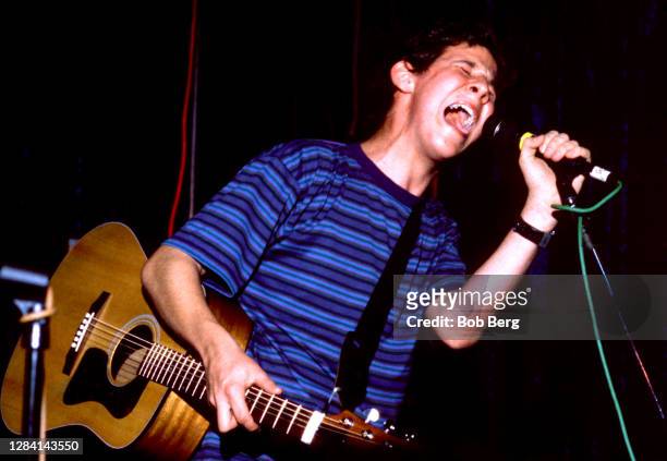 Australian musician and actor Ben Lee performs on stage during the South X South West Music Festival circa March, 1997 in Austin, Texas.