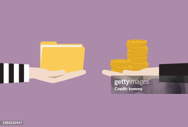 ilustraciones, imágenes clip art, dibujos animados e iconos de stock de businessman compra datos de un hacker - ransomware