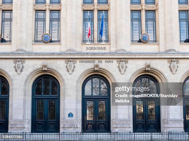facade and entrance to the sorbonne university building, paris, france - university of paris 個照片及圖片檔