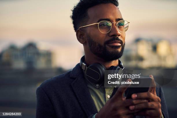 彼は伝道中だ - man looking away ストックフォトと画像