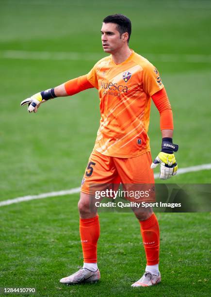 Andres Fernandez of SD Huesca reacts during the La Liga Santander match between SD Huesca and SD Eibar at Estadio El Alcoraz on November 07, 2020 in...