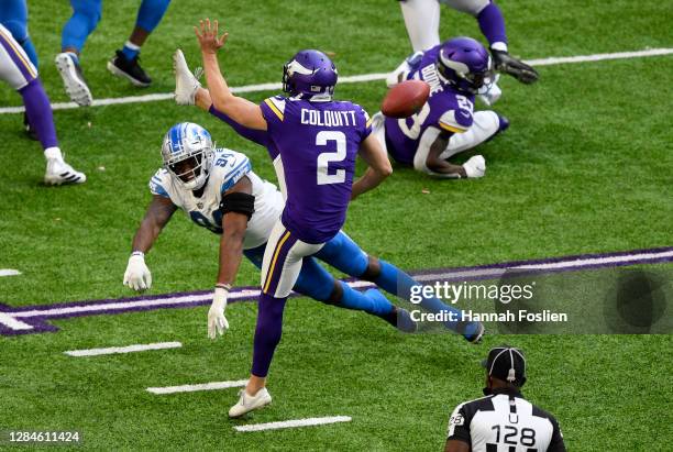 Austin Bryant of the Detroit Lions blocks a punt by Britton Colquitt of the Minnesota Vikings at U.S. Bank Stadium on November 08, 2020 in...