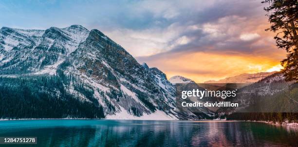 mountain landscape - lake louise, banff national park, alberta, canada - moraine lake stock pictures, royalty-free photos & images