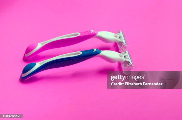 Pink Razor Phoe 409 Pink Razor Stock Photos, High-Res Pictures, and Images - Getty Images