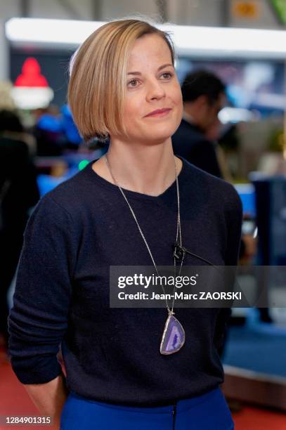 La pilote automobile britannique Susie Wolff, pilote essayeuse de l'écurie de Formule 1 Williams F1 Team de 2012 à 2015 lors du 88e Salon...