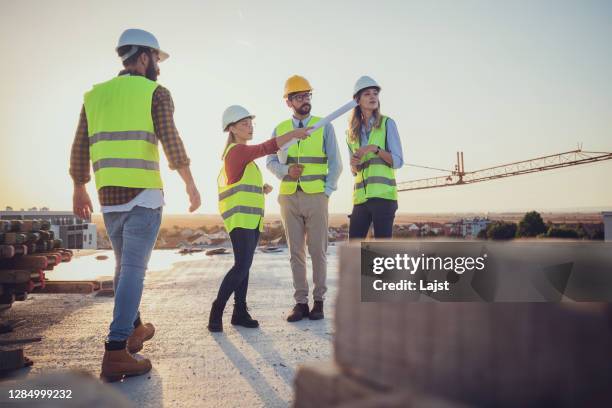 von der idee zum fertigen projekt - bauingenieur stock-fotos und bilder