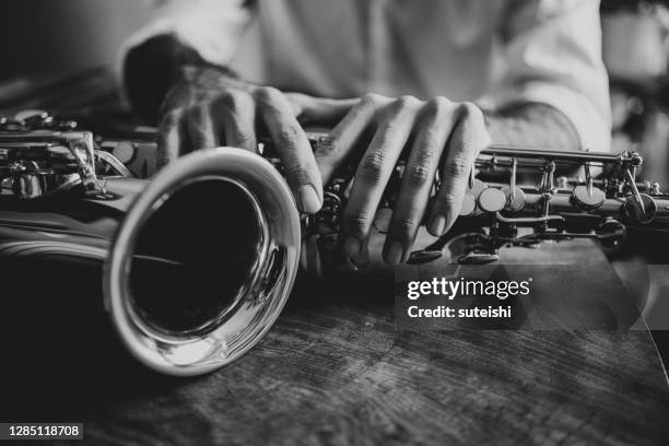 de saxofoon - klassiek-concert stockfoto's en -beelden