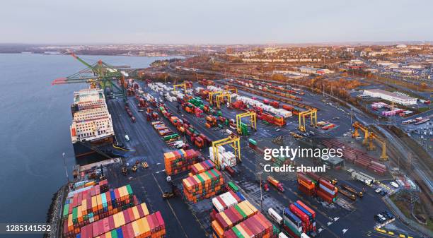 container ship at port - halifax harbour stock pictures, royalty-free photos & images