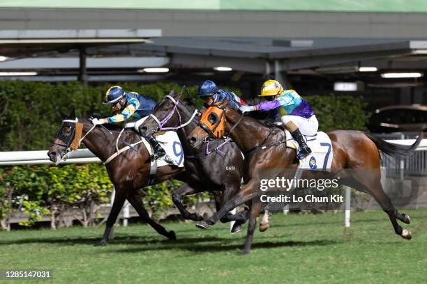 Shek Racing 190 Shek Tong Tsui Stock Photos, High-Res Pictures, and Images - Getty ...