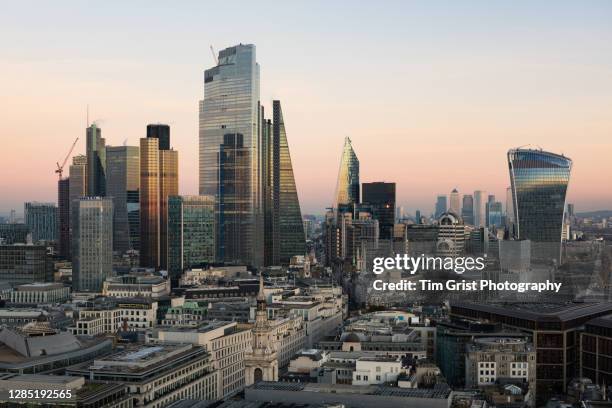 city of london's financial district skyline - hedge fund stock pictures, royalty-free photos & images