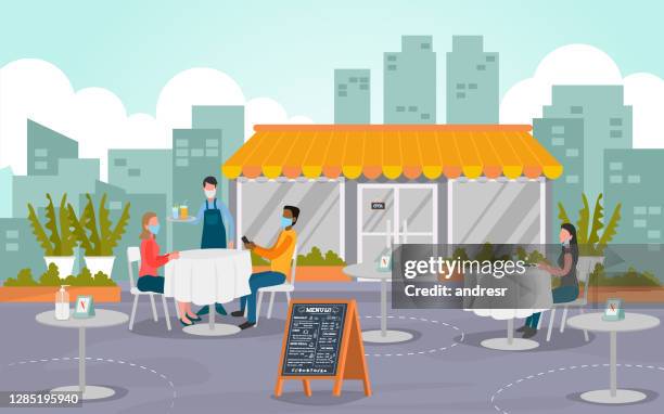 stockillustraties, clipart, cartoons en iconen met illustratie van een groep mensen die in openlucht bij een restaurant tijdens pandemie eten - restaurant