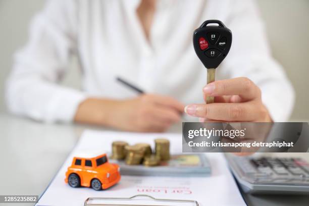 car insurance concept,car sale,loan ,car loan - car sale stockfoto's en -beelden
