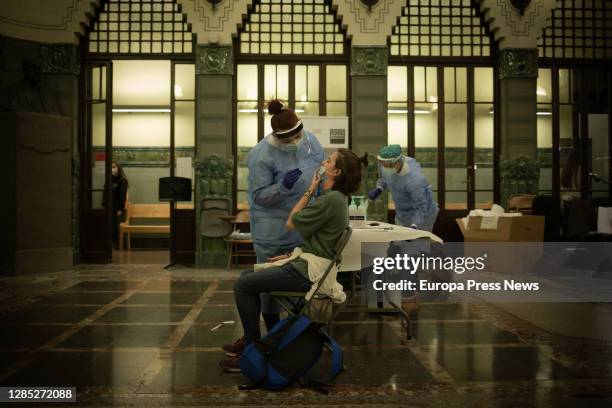 Health personnel perform rapid antigen tests on singing and music professionals at the Municipal Music Conservatory, on November 11, 2020 in...