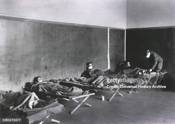 Influenza Ward, U.S. Army Field Hospital No. 29, Hollerich, Luxembourg, 1914-1918.
