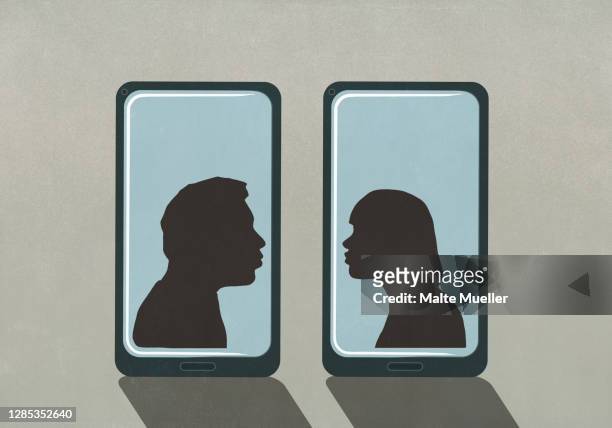 ilustrações, clipart, desenhos animados e ícones de silhouette couple kissing on separate smart phone screens - só adultos